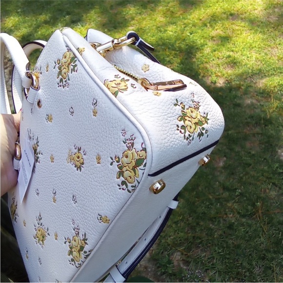 NWT Coach Floral Savannah Small Cossbody Carryall $498 - NO CALLOUTS - Picture 11 of 16